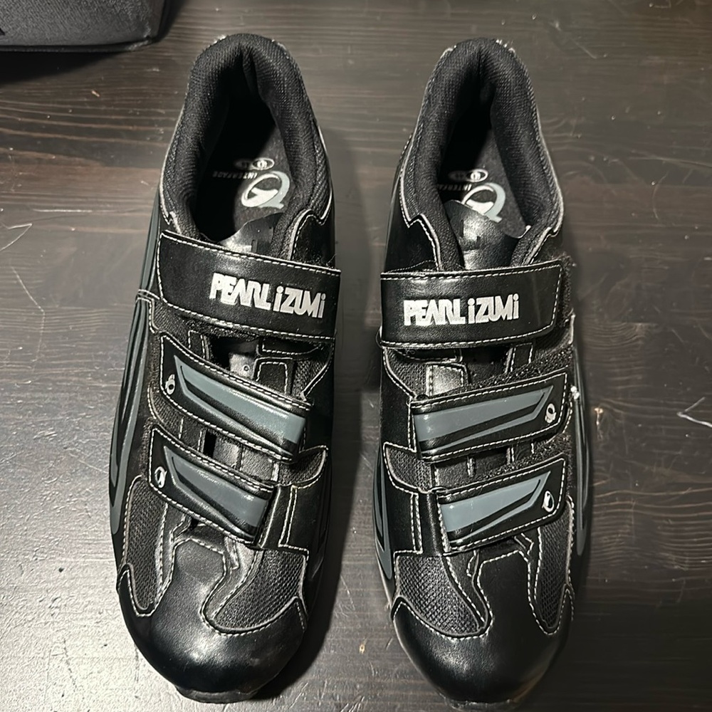 Pearl izumi cycling shoes